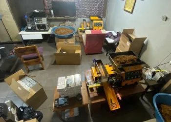 Bursa’da kaçak sigara operasyonu: 4 gözaltı