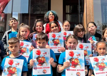 Osmangazi Belediyesi’nden çocuklara masal şöleni