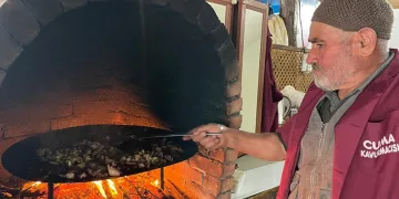 DJ Mahmut Orhan Taraftarı Coşturdu