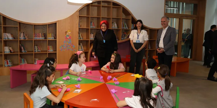 Emekli öğretmen her yerde aranıyor