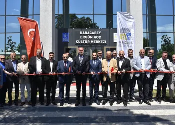 Karacabey 1. Kitap Fuarı görkemli bir törenle açıldı