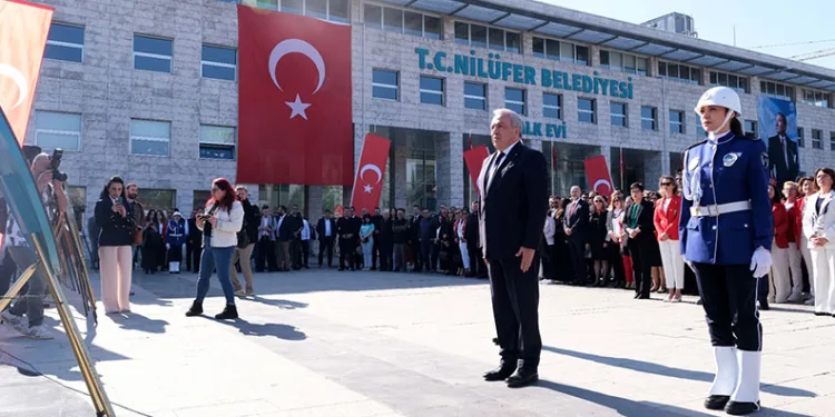 Nilüfer’de 19 Mayıs kutlamaları çelenk sunma töreni ile başladı