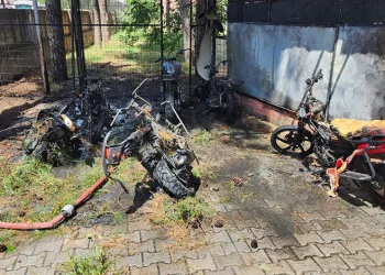 Bursa’da öğrencilerin motosikletleri alev alev yandı
