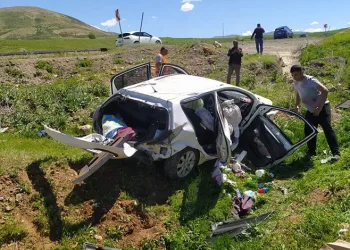 Feci kaza: Baba öldü, eşi ve çocuğu yaralandı