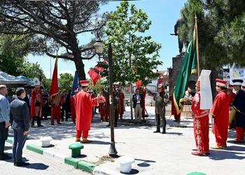 Ulubatlı Hasan memleketi Uluabat’ta törenle anıldı