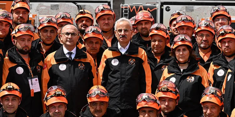 Cumhurbaşkanı Erdoğan’a 5 ülkenin büyükelçisinden güven mektubu