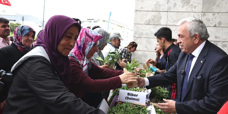 Nilüfer’de 310 bin fide vatandaşlarla buluşuyor