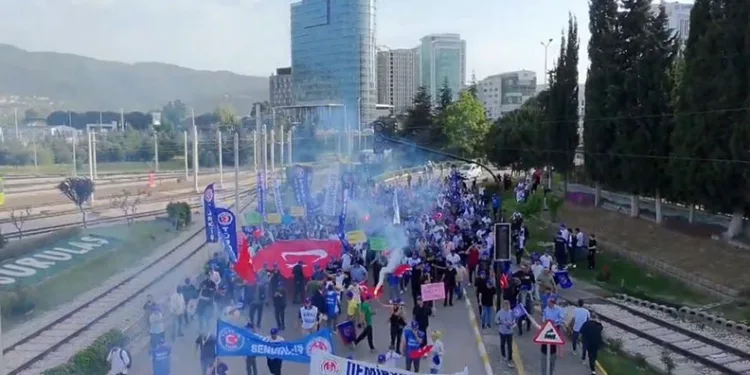 BURULAŞ’ta grev: Toplu taşıma 20 Mayıs’ta duruyor