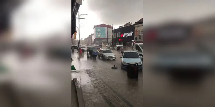 Telefondaki sahte polisten, yanındaki gerçek polis sayesinde kurtuldu