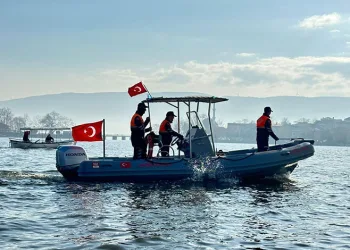 Bursa’da Uluabat Gölü’nde büyük operasyon
