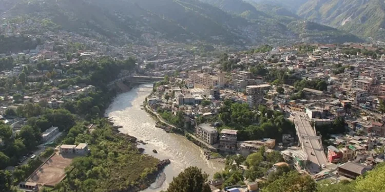 Hindistan, Chenab Nehri’nden Pakistan’a olan su akışının yüzde 90’ını engelledi