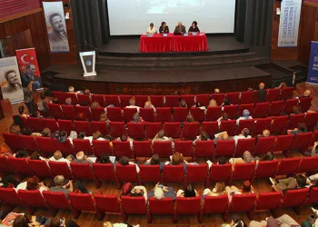 Emekli öğretmen her yerde aranıyor