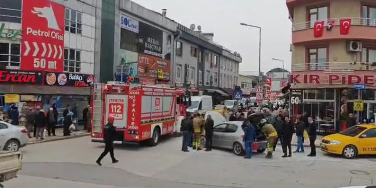 Telefondaki sahte polisten, yanındaki gerçek polis sayesinde kurtuldu