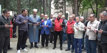 Emekli öğretmen her yerde aranıyor