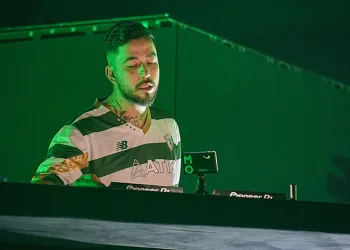 DJ Mahmut Orhan Taraftarı Coşturdu