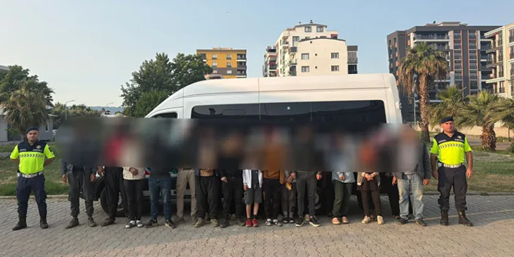 Mersin Valisi Toros: “Yangın kontrol altına alındı diyebiliriz”