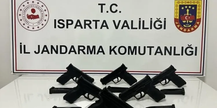 Evine gireceği sırada husumetlisini sırtından vuran şüpheli tutuklandı