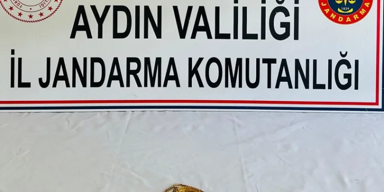 Minibüsün kadına çarpma anı kamerada