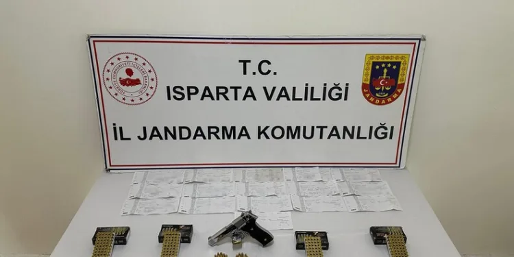 Usta sanatçı Naşit Özcan, son yolculuğuna uğurlandı