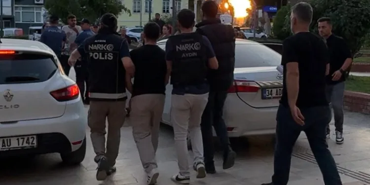 Kahramanmaraş’ta kontrolden çıkan minibüs devrildi: 1 ölü, 19 yaralı