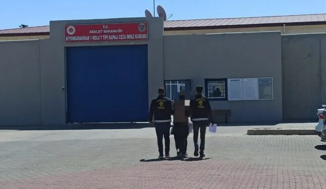 Sinop’ta 3 araçlı zincirleme kaza: 2 yaralı
