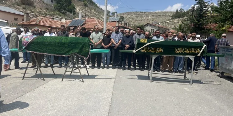 Sinop’ta 3 araçlı zincirleme kaza: 2 yaralı