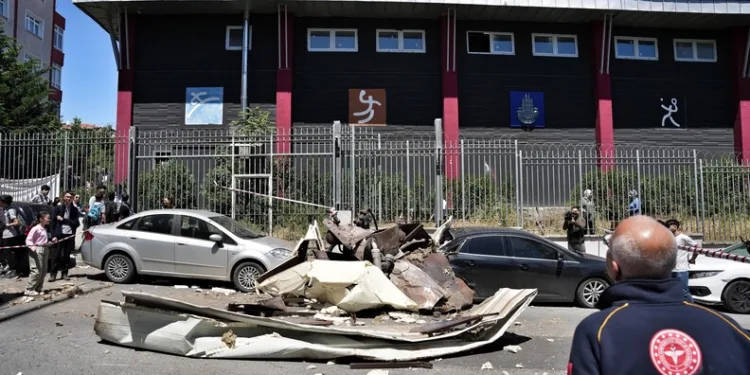 Sinop’ta 3 araçlı zincirleme kaza: 2 yaralı