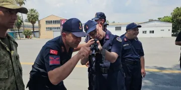 Ailelerine gururu yaşattılar