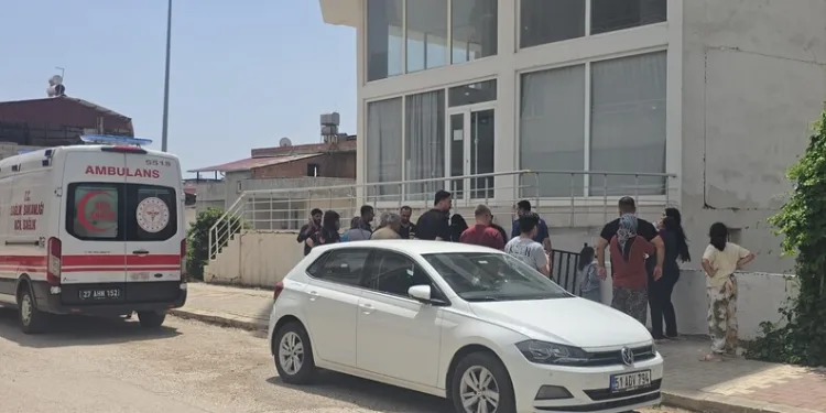 ‘Laf atma’ tartışmasında bıçakladığı şahsı öldüren 17 yaşındaki çocuk tutuklandı