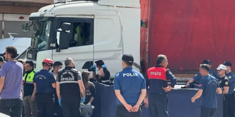 ‘Laf atma’ tartışmasında bıçakladığı şahsı öldüren 17 yaşındaki çocuk tutuklandı