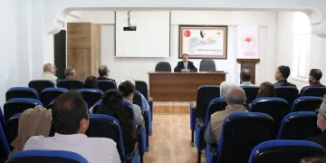 Polis memurları hayatlarını birleştirdi, nikaha Vali Yiğitbaşı şahitlik etti