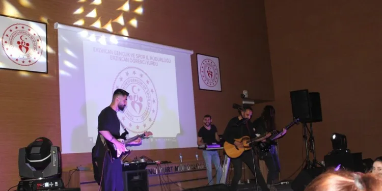 Polis memurları hayatlarını birleştirdi, nikaha Vali Yiğitbaşı şahitlik etti