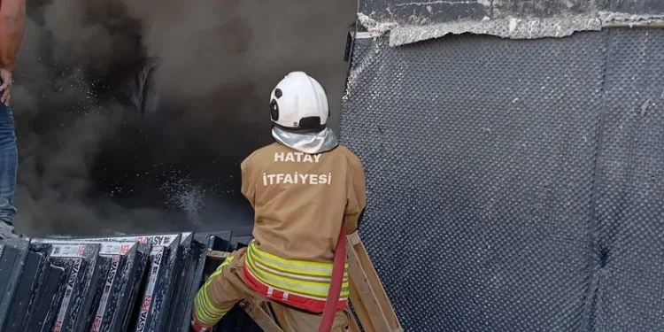 Gaziantep’te taksiciye kardeşinden silahlı saldırı