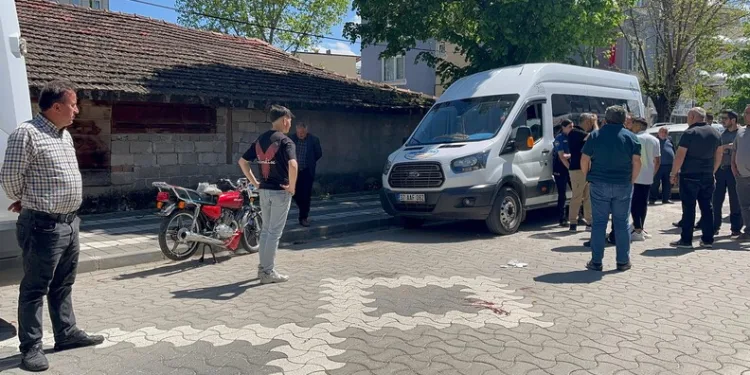 Balıkesir’de takla atan araçta ki 2 şahıs yaralandı