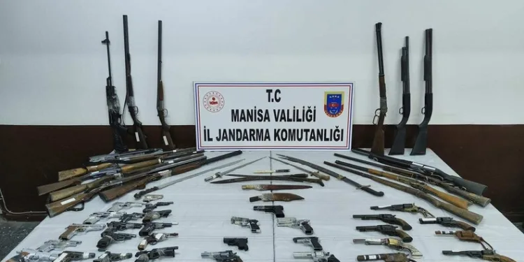 Eskişehir’deki trafik kazasında motosiklet sürücüsü yaralandı
