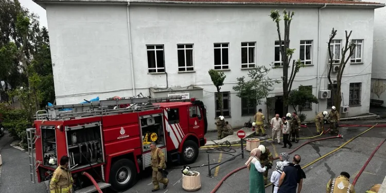 Isparta’da iki yolcu otobüsü çarpıştı: 1’i ağır 27 yaralı