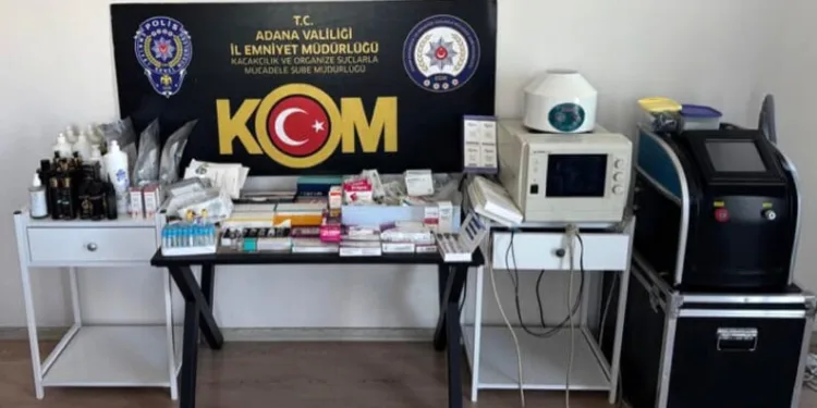 Elazığ’da köy minibüsü takla attı: 3’ü ağır 7 yaralı