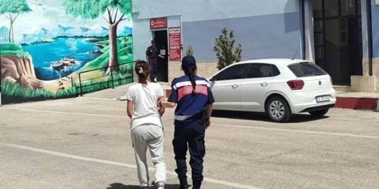 Sultangazi’de seyir halindeki motosiklet üzerinde tıraş
