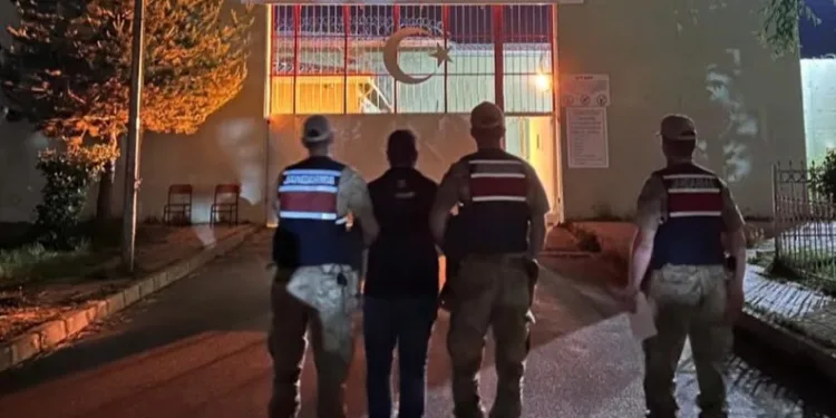 Sultangazi’de seyir halindeki motosiklet üzerinde tıraş