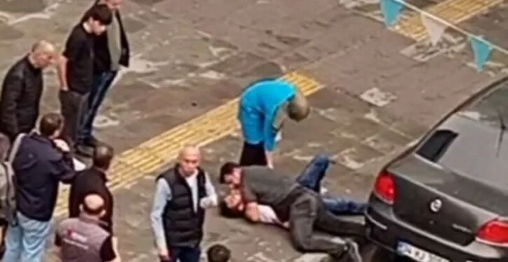 Yakalanınca çalışanın parmağını ısıran hırsız yere yatırılarak etkisiz hale getirildi