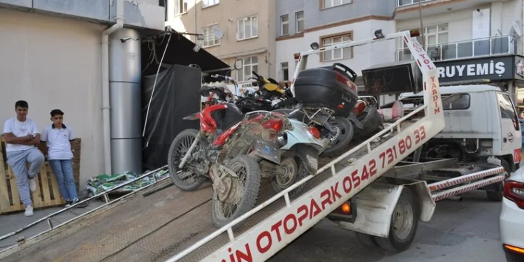 Jandarma 1 ton 700 kilo mühürsüz et ele geçirdi