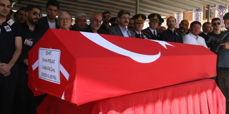Vanlı aileler: “Artık bu ülkede şehit haberleri almak istemiyoruz”