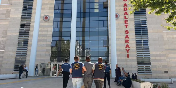Vanlı aileler: “Artık bu ülkede şehit haberleri almak istemiyoruz”