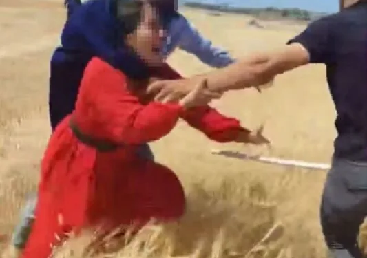 Bayrampaşa’da sosyal medyadan tanıştığı kadınları gasp eden zanlı kamerada