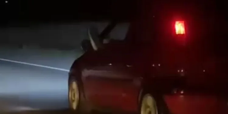 Bir ayağı camda bir ayağı gazda yolculuk kamerada