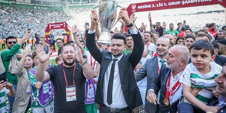 Enes Çelik