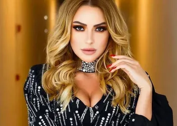 Hadise Maldivler’de sezon açtı