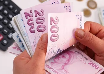 Türkiye ekonomisi ilk çeyrekte büyüdü