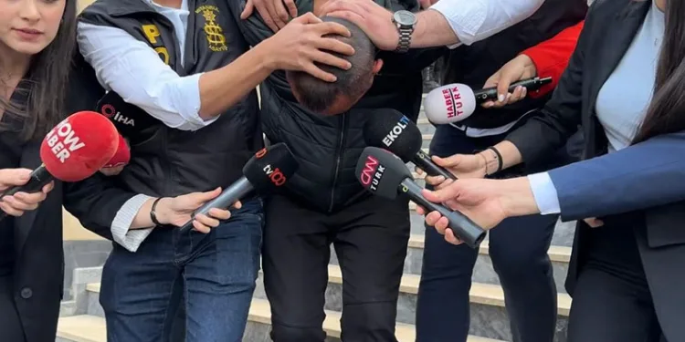 Eski eşini öldüren şahısla 3 suç ortağı adliyeye sevk edildi