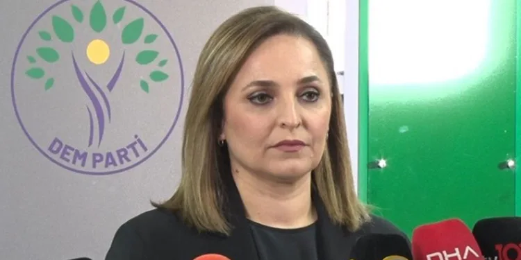 DEM Parti Sözcüsü: “PKK silahlara veda ettiğini duyurdu”